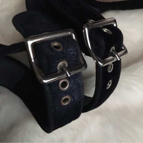 NIB Alexander McQueen Velvet Grosgrain Trim Crystal Embellished Sandals - Picture 14 of 16